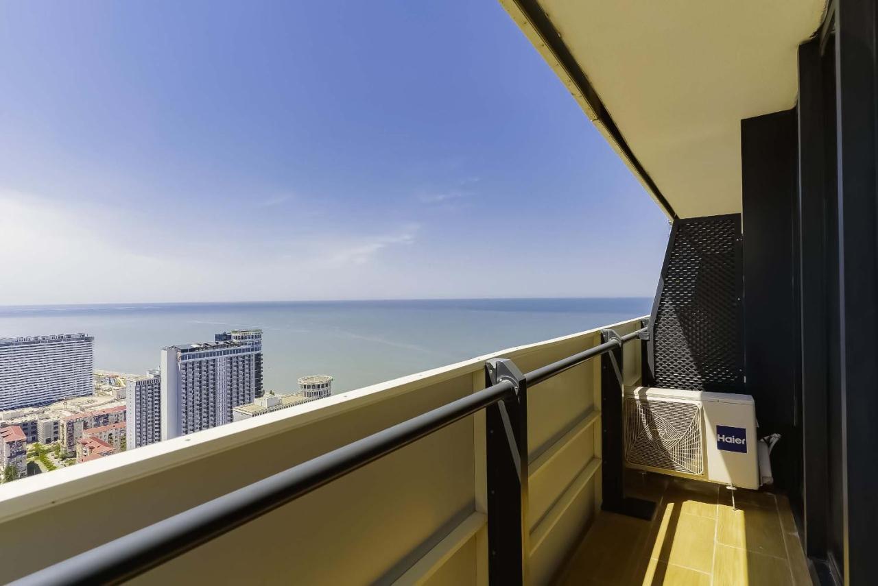 Elegance Sea View Aparthotel In Orbi City Batumi Exterior foto